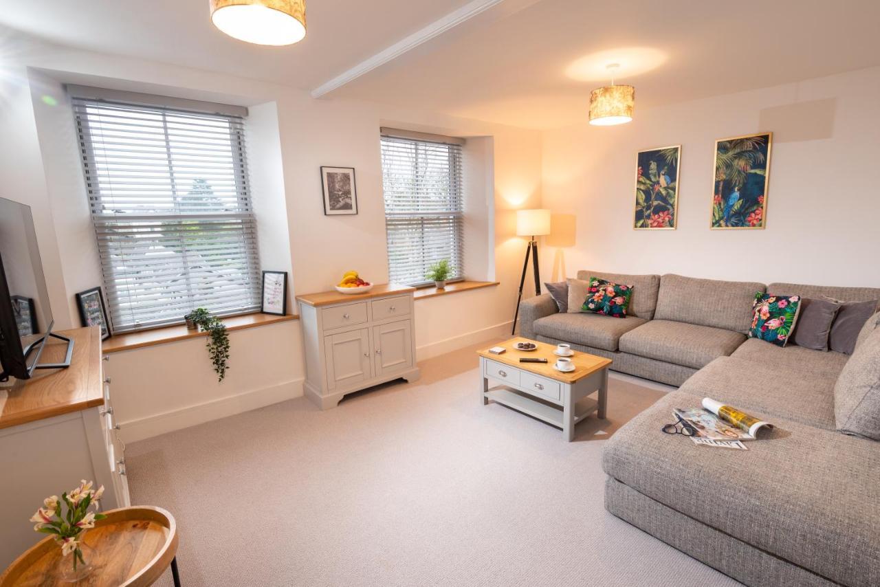 Lola'S Loft With Lake Views - Central Bowness - Pet Friendly Kültér fotó