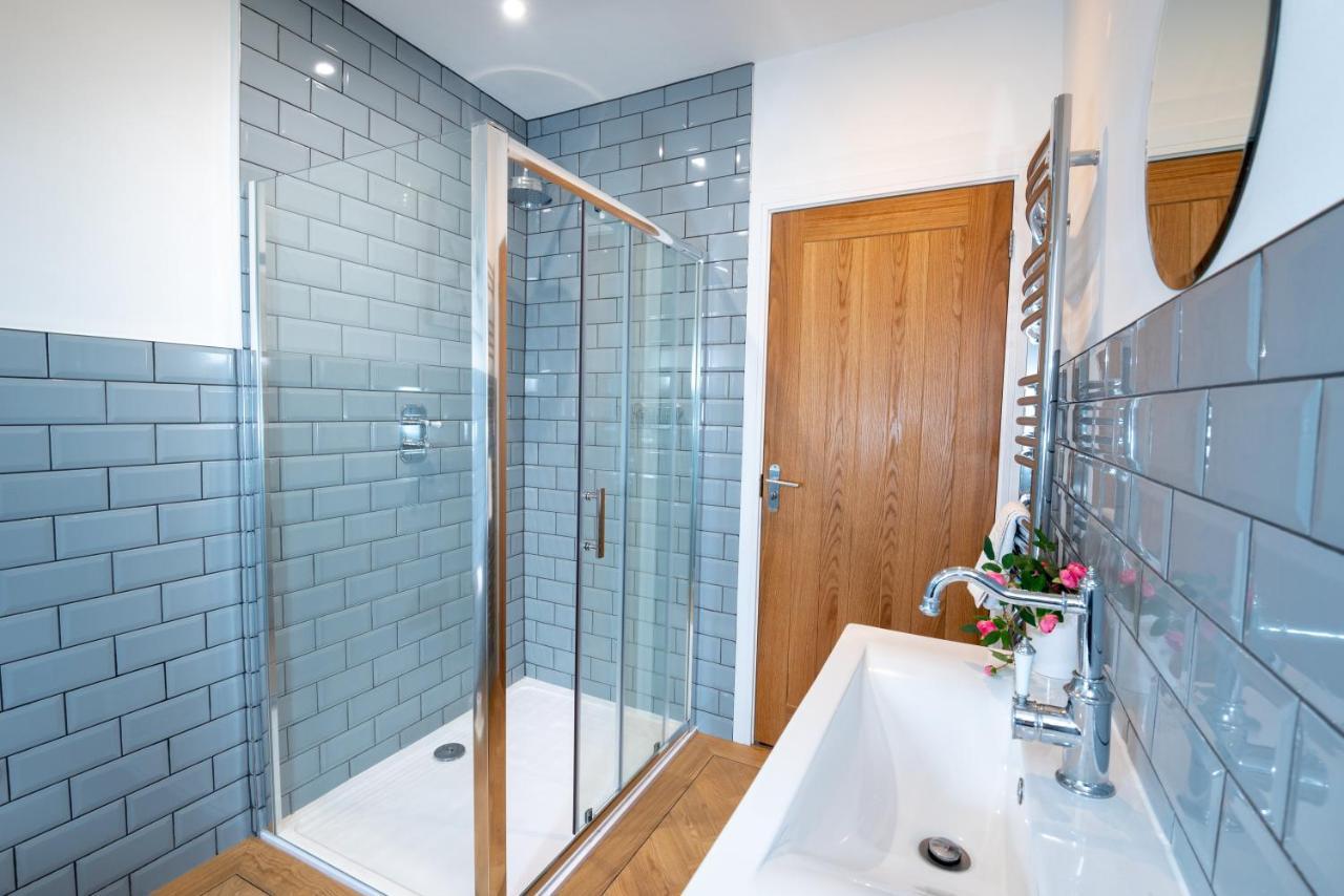 Lola'S Loft With Lake Views - Central Bowness - Pet Friendly Kültér fotó