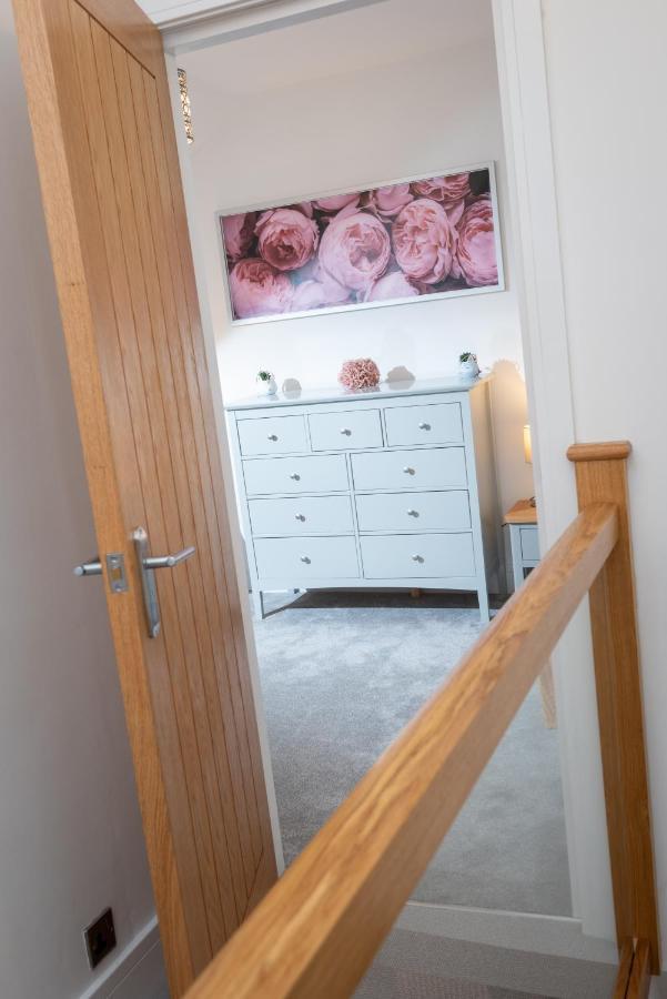 Lola'S Loft With Lake Views - Central Bowness - Pet Friendly Kültér fotó